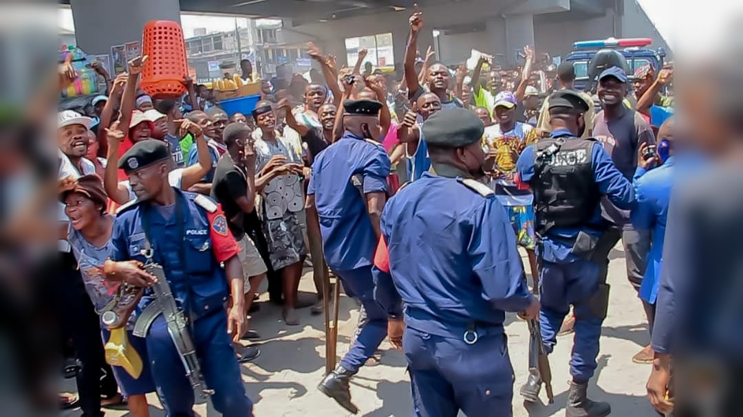 Kinshasa: Tracasseries routières, le sort de 11 policiers interpellés et transférés au commissariat