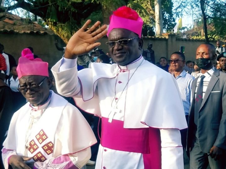 Lualaba : Richard Kazadi foule le sol de Kolwezi en nouvel évêque