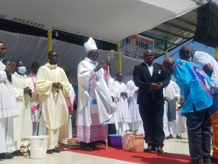Kolwezi : D’un ton autoritaire, le nouvel évêque dit sa première messe