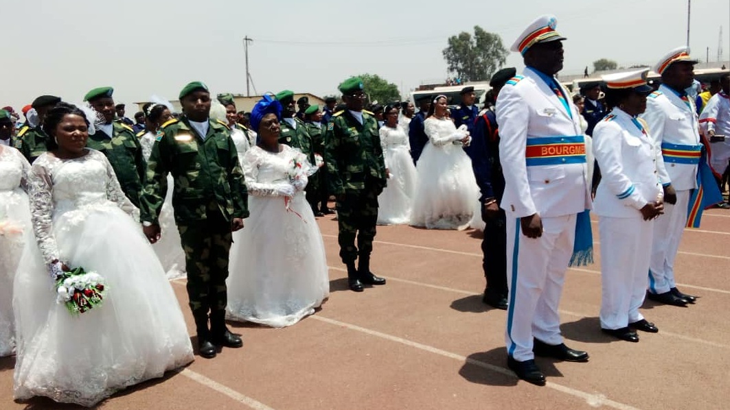 Lualaba: Une cérémonie inédite de mariage qui unit 150 couples dans les rangs de l’armée et de la police à Kolwezi