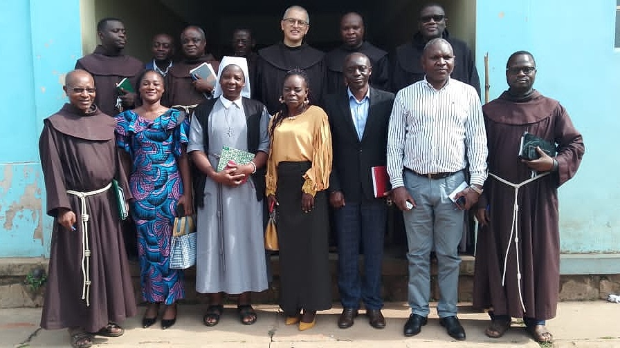 Kolwezi: L’Université Jean XXIII de Kolwezi honorée par la visite du Ministre Général de l’Ordre des Frères Mineurs, Fr Massimo Fusarelli