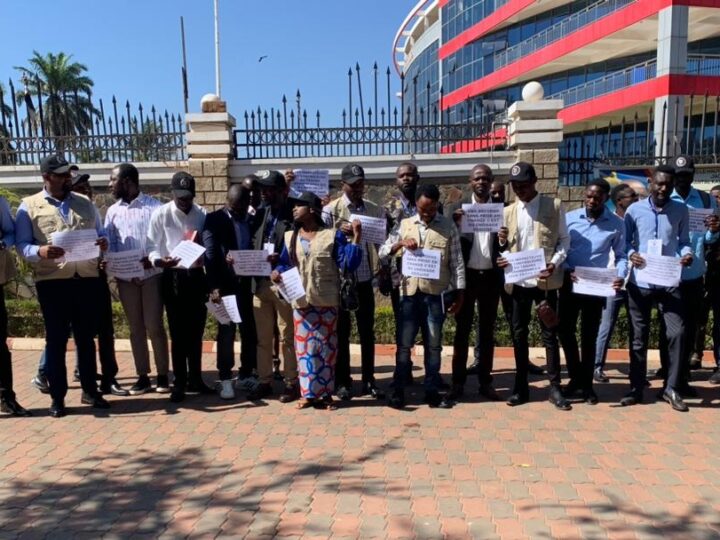 Haut-Katanga: De nouveaux contrôleurs et inspecteurs en sit-in devant le gouvernorat