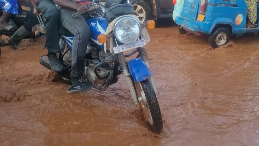 Inondation du marché Moïse: JUSTICIA Asbl exige l’ouverture d’une enquête pour crime environnemental contre CDM