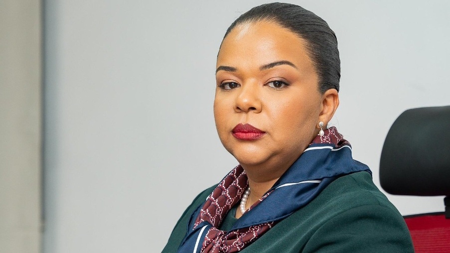 RDC : La ministre Thérèse Kayikwamba Wagner saisit la justice après une campagne de dénigrement en ligne