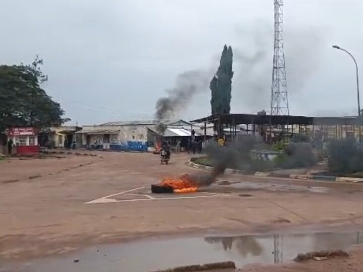 Haut-Lomami: La révolte de la population face à la motion qui vise le gouverneur