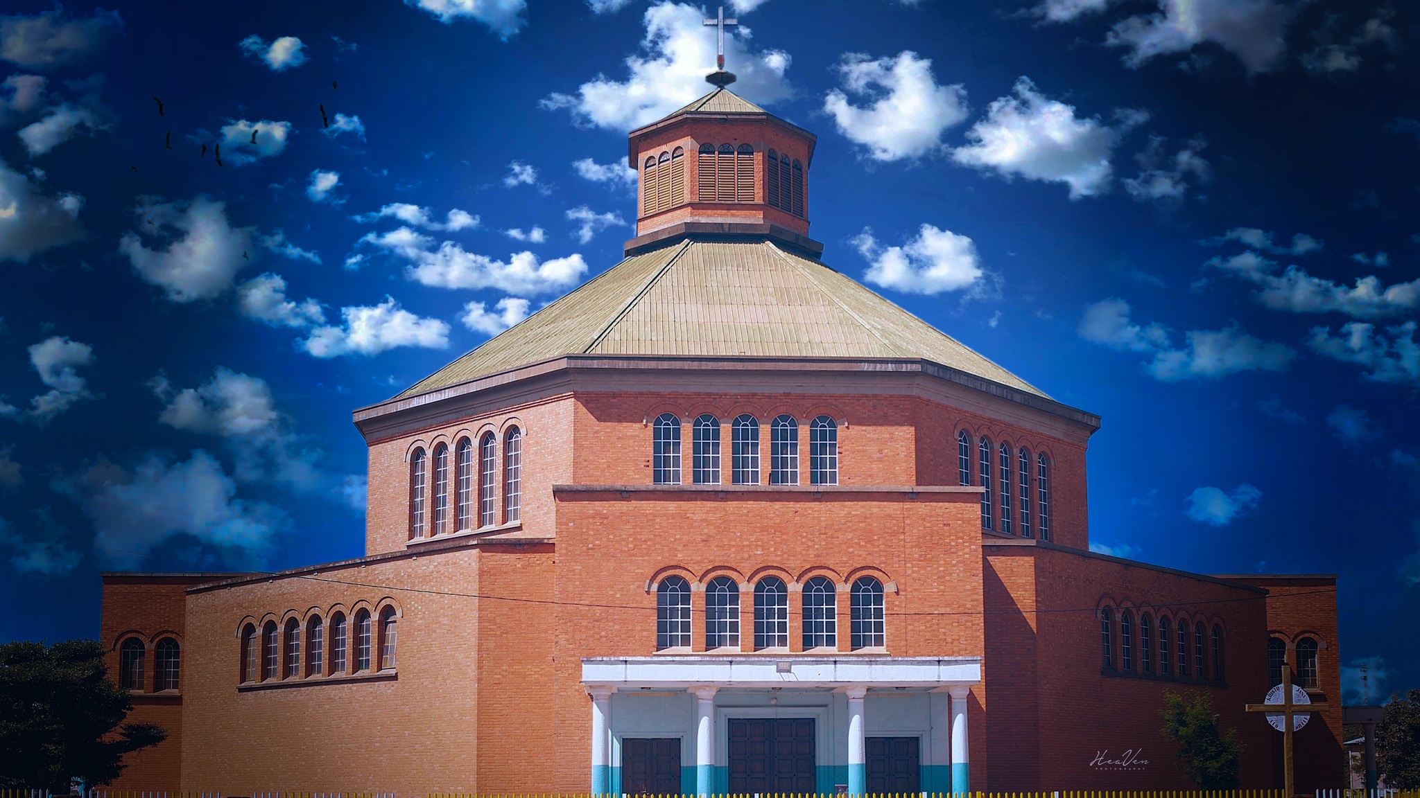 Lubumbashi : Un mort et d’importants dégâts lors d’affrontements entre les jeunes de deux partis politiques