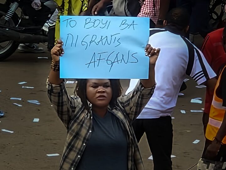 Accueil des migrants en RDC: « Le Congo n’est pas à vendre, ni une poubelle à louer » clame Sesanga