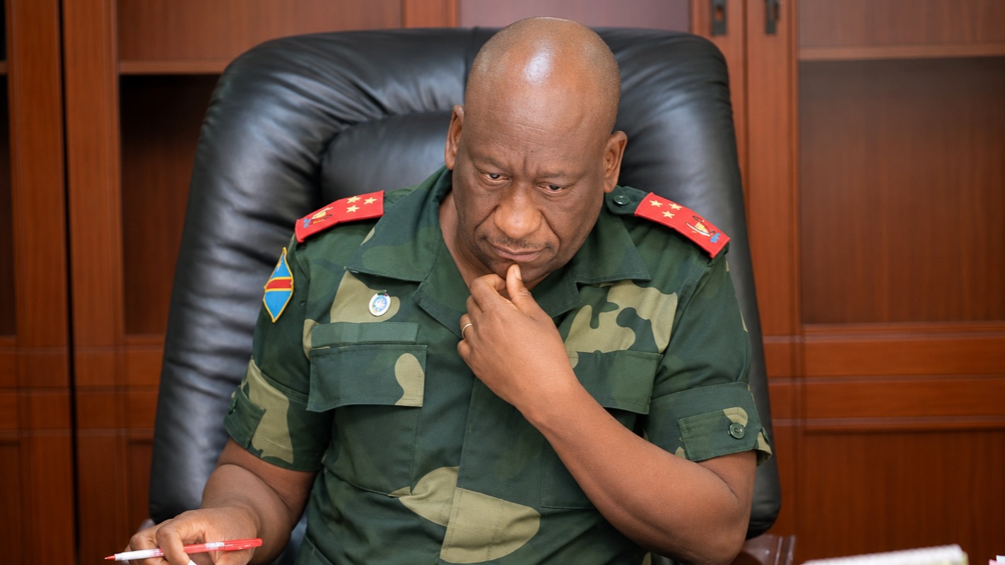RDC : Johnny Luboya passe le bâton de commandement de l&rsquo;Ituri au Général-Major Kasongo Mulumba