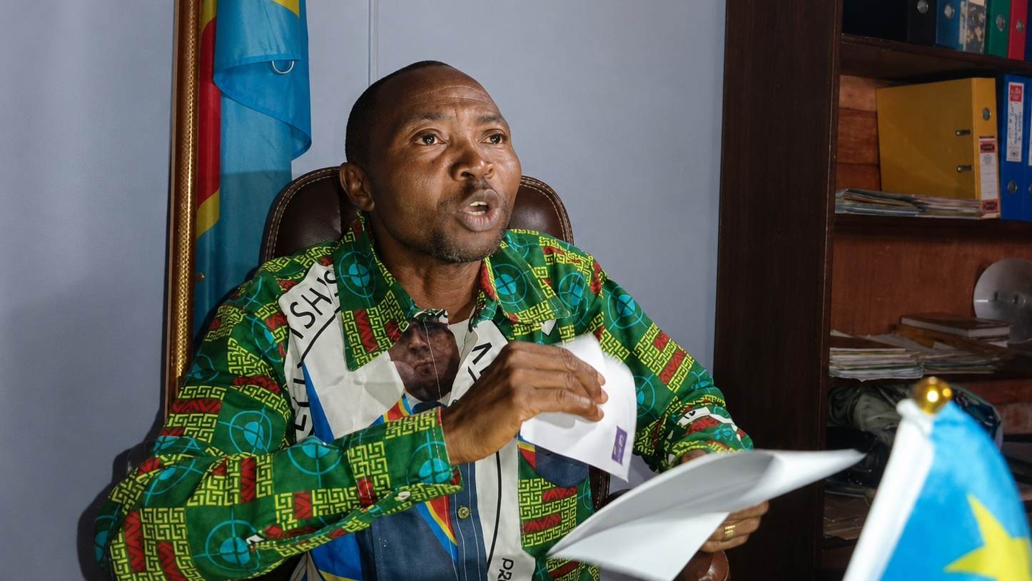 Affaire Constitution déchirée : Le Maire de Tshikapa brise le silence et dément formellement les faits