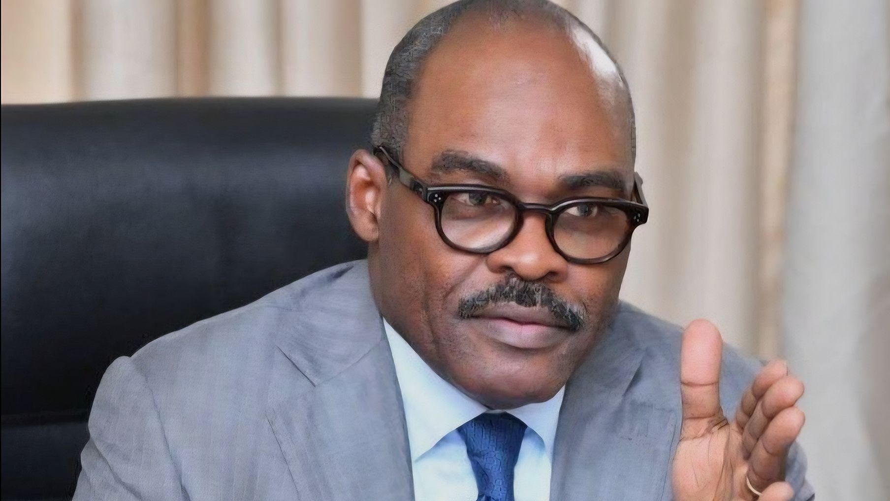Marche de la C64 : Kazadi attaque, Sesanga et Fayulu contre-attaquent, l’ancien ministre réplique et maintient sa lecture sur la crise en RDC